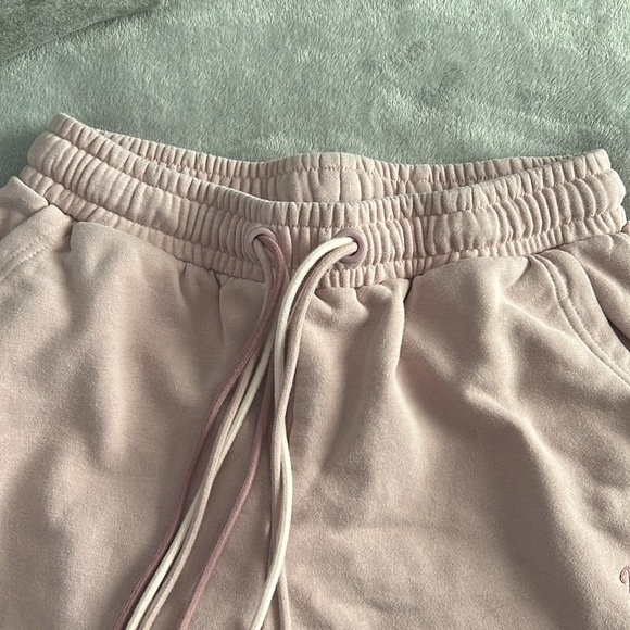 Youngla Sweatpants - Picture 4 of 5